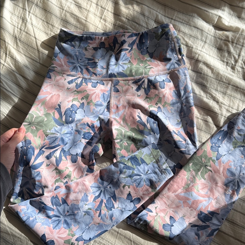 Beyond Yoga Floral Leggings - Blue and Pink